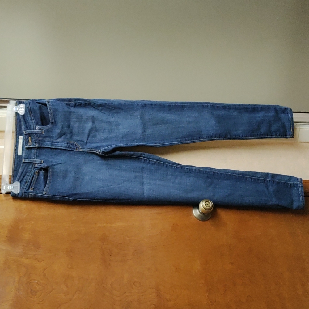 👖Levi's 721 High Rise Skinny jeans